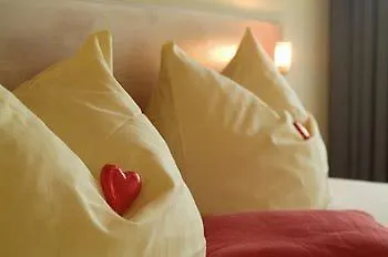 Maarium Hotel 3*